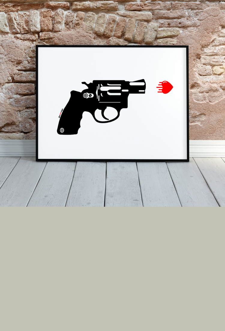André Simões - Florianópolis - Comprei este quadro para colocar na minha sala… Ficou muito bom. Ótima compra - estampa Love Shot    Veja a Coleção Faça Amor. Não faça Guerra - Armas Não! Vista esta camisa - visite nossa loja.euamoeu.com.br - Quadros eu amo eu  -DEPO