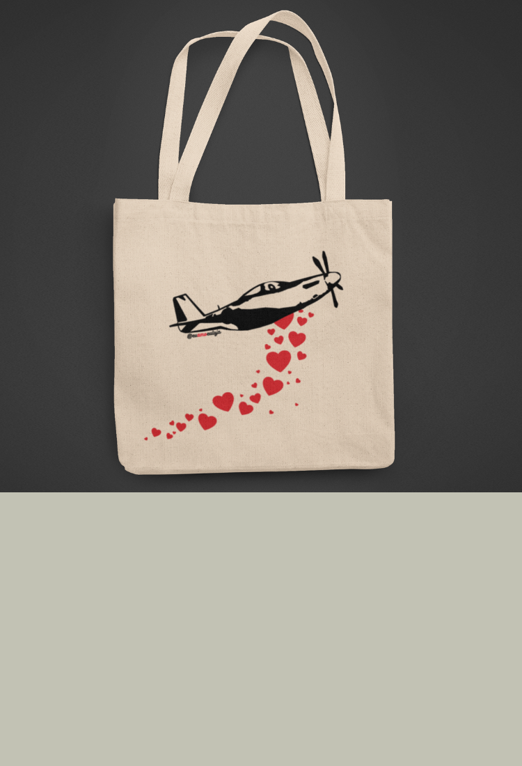 Didi Farias - Curitiba - Minha vida é sustentável… e adorei a minha ecobag Eu Amo Eu.. Tem tudo a ver comigo!  Super recomendo! Estampa LOVE BOMBING -  Veja a Coleção Faça Amor. Não faça Guerra - Armas Não! Vista esta camisa - visite nossa loja.euamoeu.com.br - Quadros eu amo eu  -DEPO