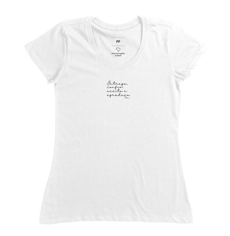 CAMISETA ENTREGO CONFIO ACEITO E AGRADEÇO 2