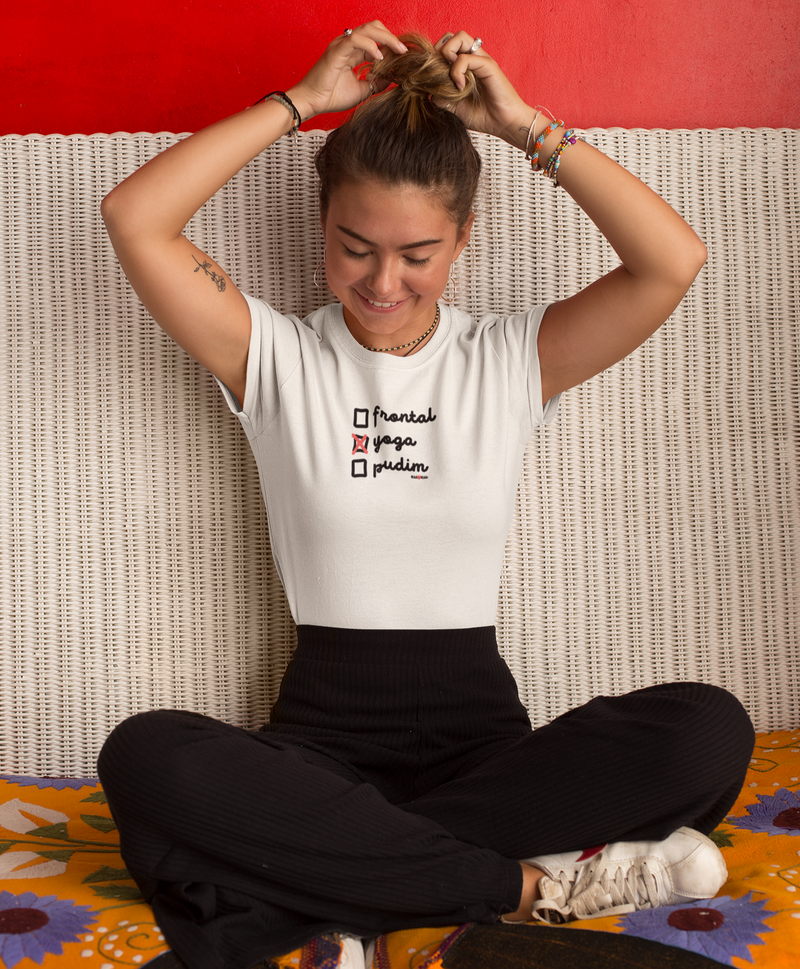 CAMISETA FRONTAL, YOGA, PUDIM