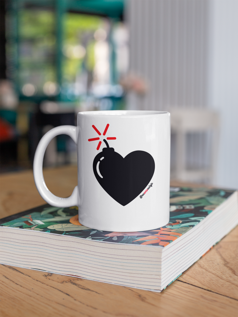 CANECA LOVE BOMB