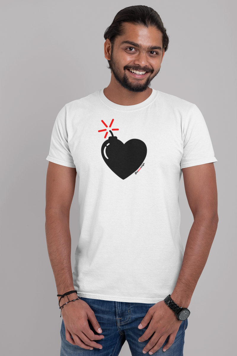 CAMISETA LOVE BOMB