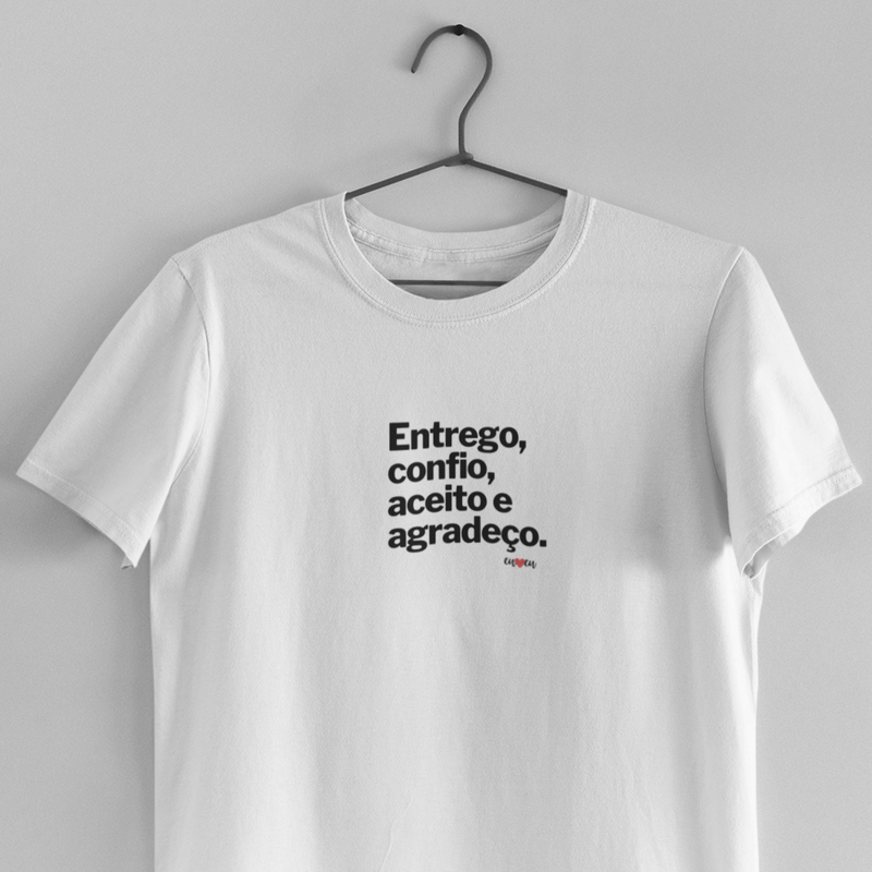 CAMISETA ENTREGO CONFIO ACEITO AGRADEÇO 3