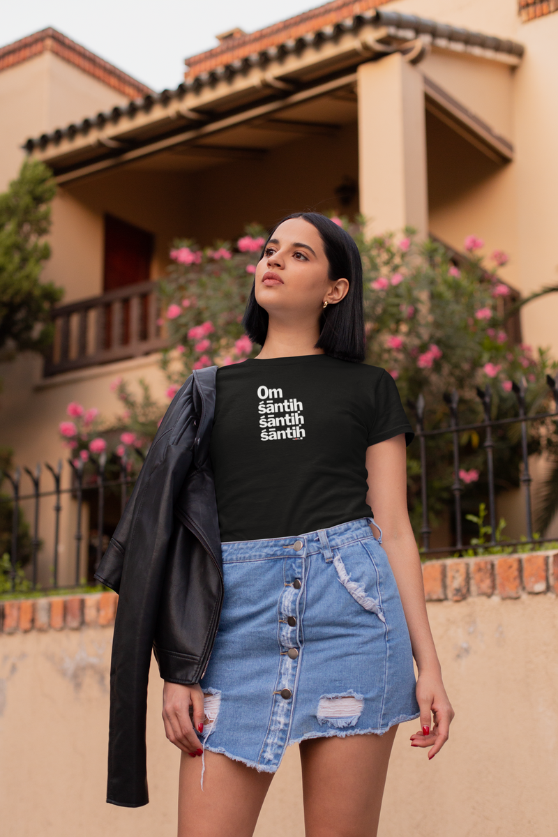CAMISETA OM SANTIH SANTIH SANTIH 2